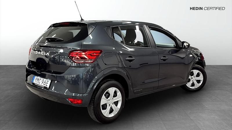 Begagnad Dacia Sandero Essentiel 91 HK (66 kW) 2022 Grå Halvkombi