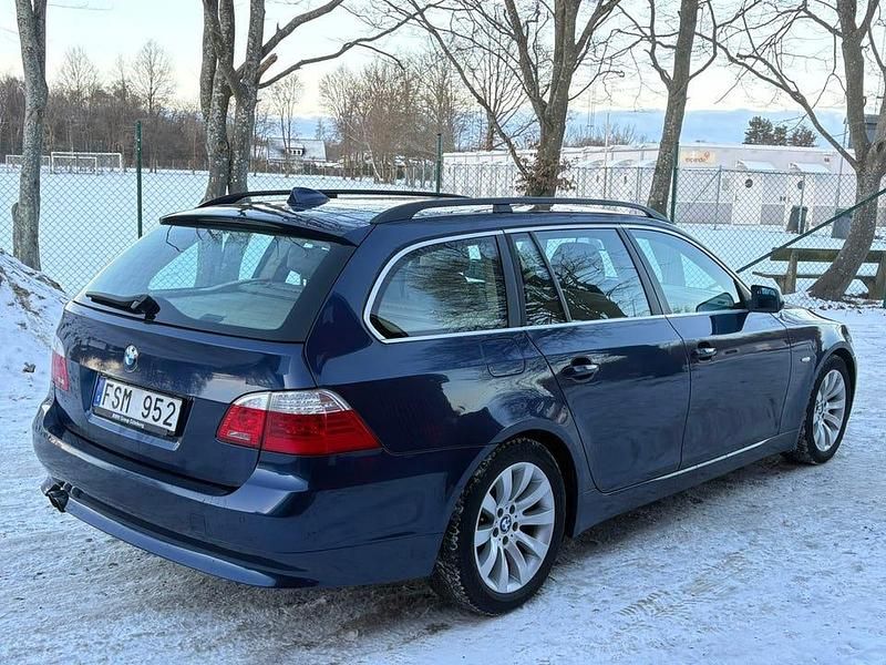 Begagnad BMW 525 218 HK (160 kW) 2007 Kombi
