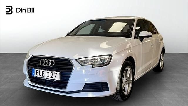 Vit Begagnad 2016 Audi A3 Proline Halvkombi | 164 000 kr (Marknadspris) - Bild 1/4