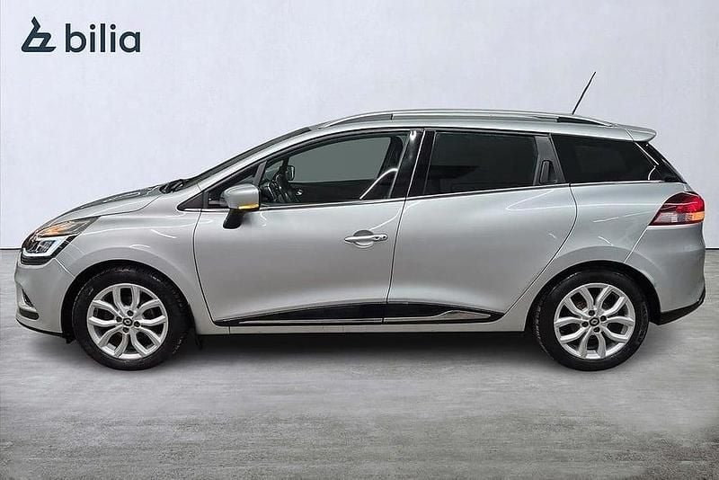 Begagnad Renault Clio GrandTour Intens 90 HK (66 kW) 2018 Silver Kombi