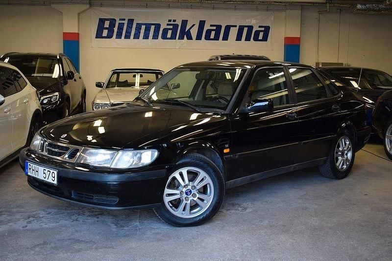 Svart Begagnad 2000 Saab 9-3 Halvkombi | 29 900 kr - Bild 1/4