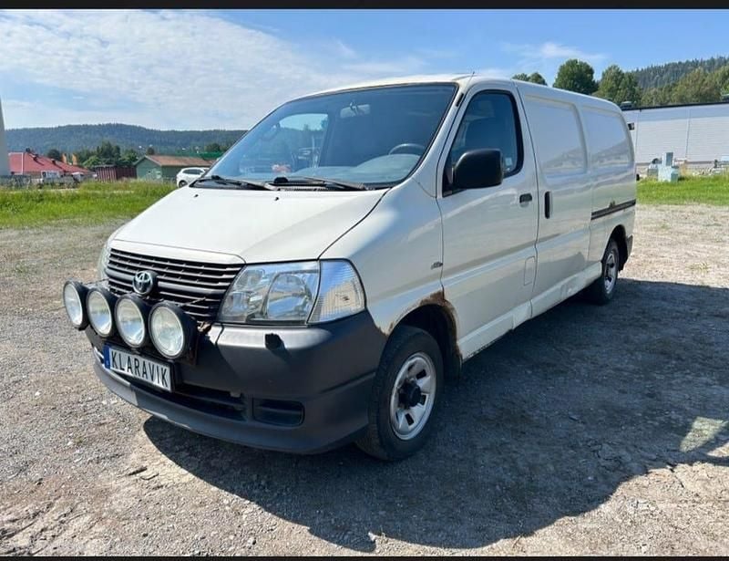 Begagnad Toyota HiAce 117 HK (86 kW) 2007 Van