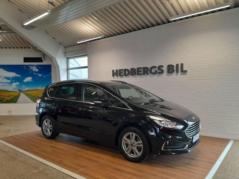 Svart Begagnad 2022 Ford S-MAX Titanium Minibuss | 389 900 kr - Bild 1/4