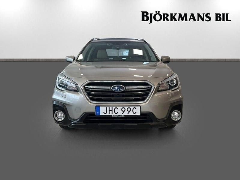Begagnad Subaru Outback 175 HK (128 kW) 2019 Ljusbrun Kombi