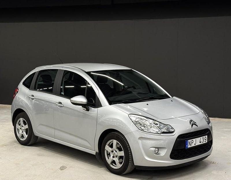 Begagnad Citroën C3 73 HK (53 kW) 2010 Silver metallic