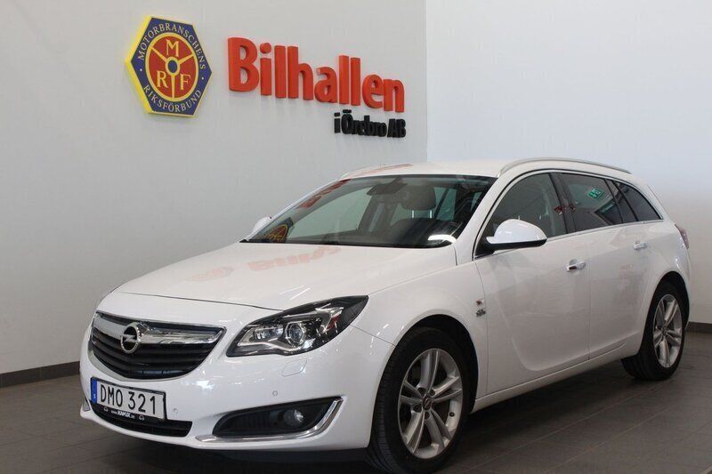Vit Begagnad 2015 Opel Insignia Kombi | 99 900 kr (Lite dyr) - Bild 1/4