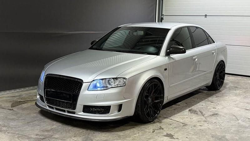 Begagnad Audi A4 Sport 200 HK (147 kW) 2004 Silver Sedan