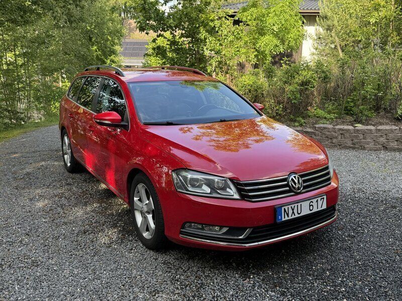 Röd Begagnad 2012 VW Passat GT Kombi | 65 000 kr (Marknadspris) - Bild 1/4