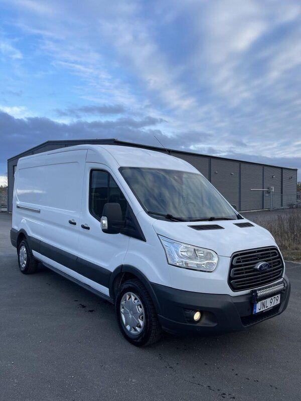 Vit Begagnad 2014 Ford Transit | 138 000 kr (Lite dyr) - Bild 1/4