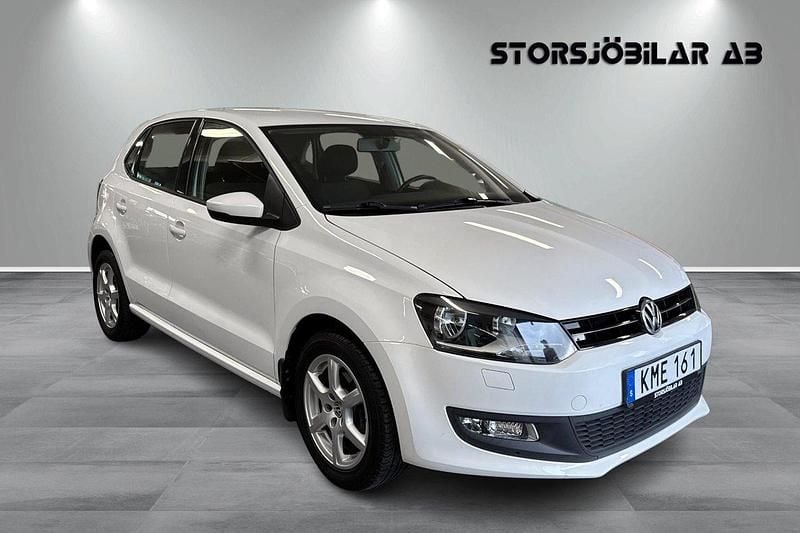 Vit Begagnad 2014 VW Polo Halvkombi | 89 000 kr (Marknadspris) - Bild 1/4