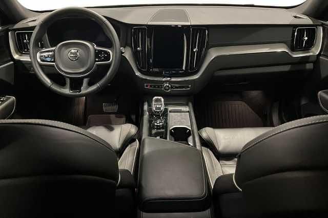 Begagnad Volvo XC60 Ultimate 349 HK (256 kW) 2023 Grå SUV