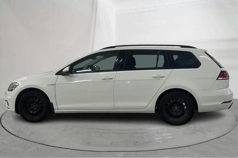 Begagnad VW Golf VII 130 HK (95 kW) 2020 Vit
