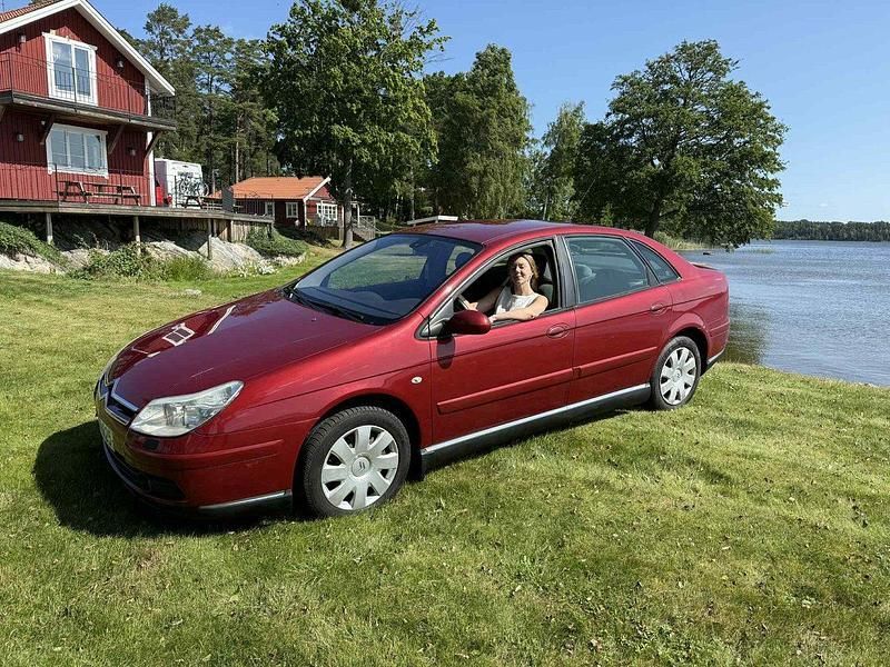 Röd Begagnad 2005 Citroën C5 Halvkombi | 22 500 kr (Marknadspris) - Bild 1/4