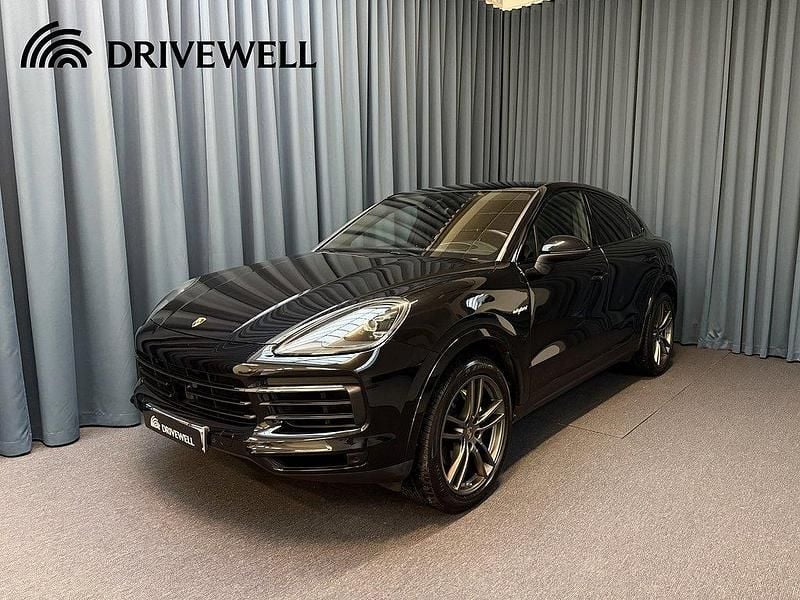 Svart Begagnad 2019 Porsche Cayenne SUV | 699 000 kr (Lite dyr) - Bild 1/4