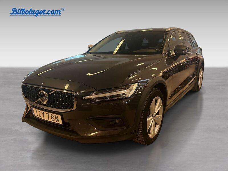 Grå Begagnad 2023 Volvo V60 CC Plus Kombi | 439 000 kr (Marknadspris) - Bild 1/3