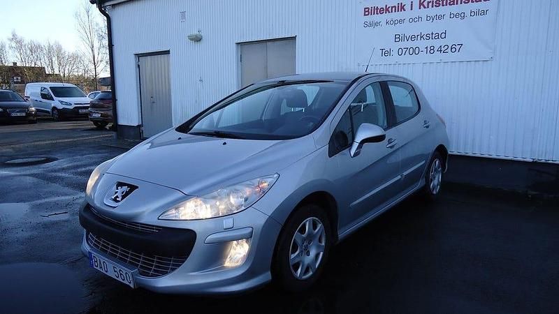 Begagnad Peugeot 308 120 HK (88 kW) 2008 Ljusgrå (grå) Halvkombi