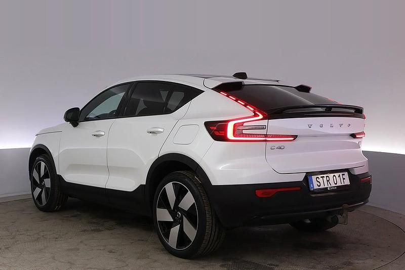 Begagnad Volvo C40 Ultimate 300 kW (408 HK) 2023 Vit SUV