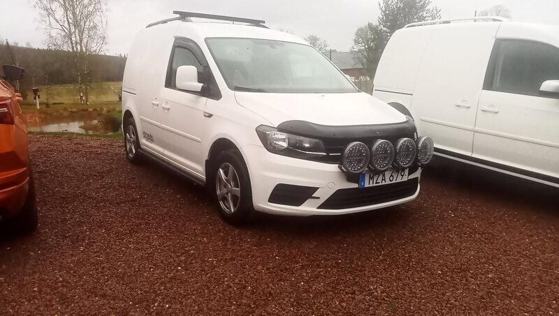 Vit Begagnad 2016 VW Caddy Minibuss | 189 000 kr - Bild 1/1