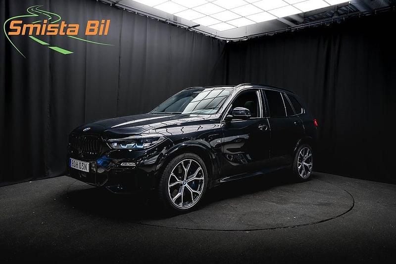 Svart Begagnad 2021 BMW X5 M Sport SUV | 598 900 kr (Bra pris) - Bild 1/3