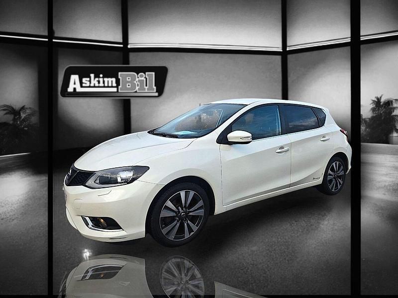 Vit Begagnad 2016 Nissan Pulsar Halvkombi | 95 000 kr - Bild 1/4
