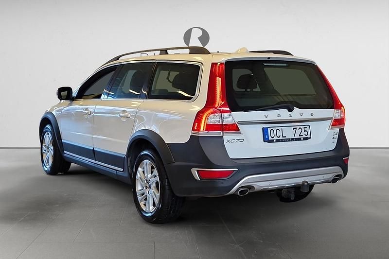 Begagnad Volvo XC70 163 HK (119 kW) 2013 Vit Kombi