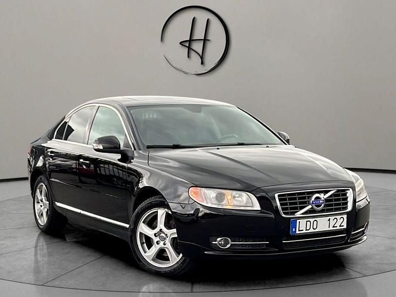 Svart Begagnad 2010 Volvo S80 Summum Sedan | 84 900 kr (Marknadspris) - Bild 1/4