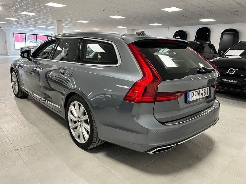 Begagnad Volvo V90 Inscription 192 HK (141 kW) 2017 Grå Kombi