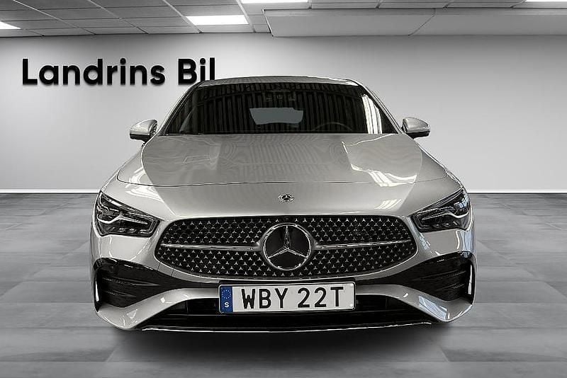 Begagnad Mercedes CLA200 Shooting Brake Advanced 163 HK (119 kW) 2025 Silver Kombi