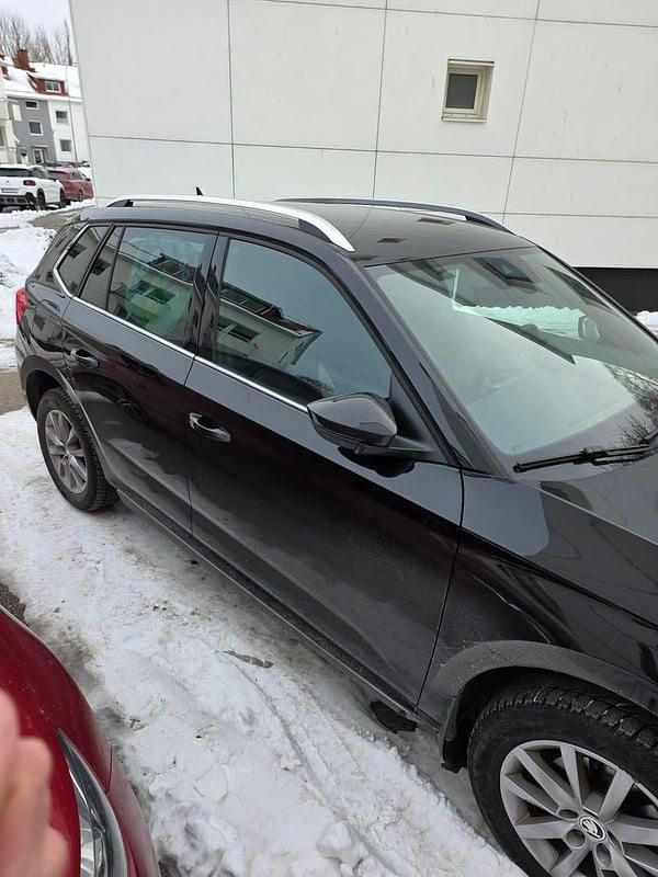 Begagnad Skoda Kamiq 110 HK (80 kW) 2022 Svart metallic SUV