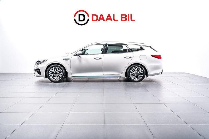 Vit Begagnad 2019 Kia Optima Hybrid 2 Sedan | 224 700 kr (Marknadspris) - Bild 1/4