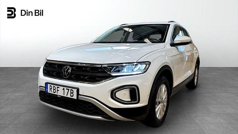 Vit (pure white) Begagnad 2022 VW T-Roc Life SUV | 264 900 kr (Marknadspris) - Bild 1/4