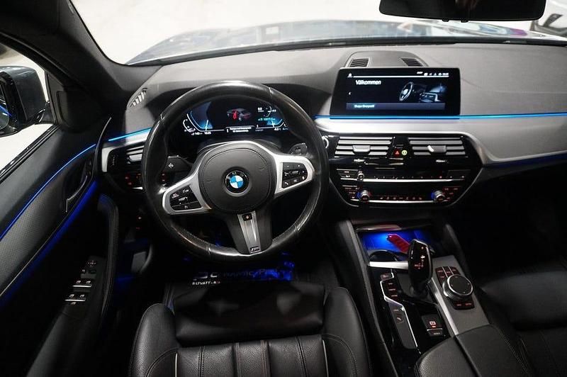 Begagnad BMW 530 iPerformance 184 HK (135 kW) 2020 Bluestone metallic Sedan