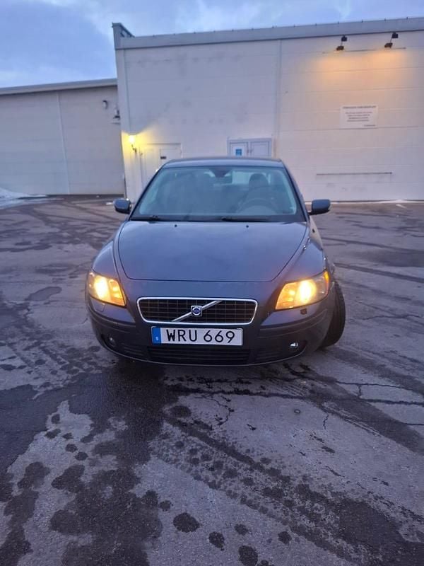 Begagnad Volvo S40 170 HK (125 kW) 2005 Sedan