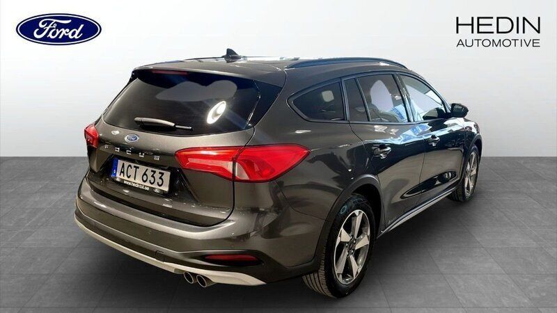 Grå (grey) Begagnad 2022 Ford Focus Active Kombi | 189 900 kr (Marknadspris) - Bild 1/4