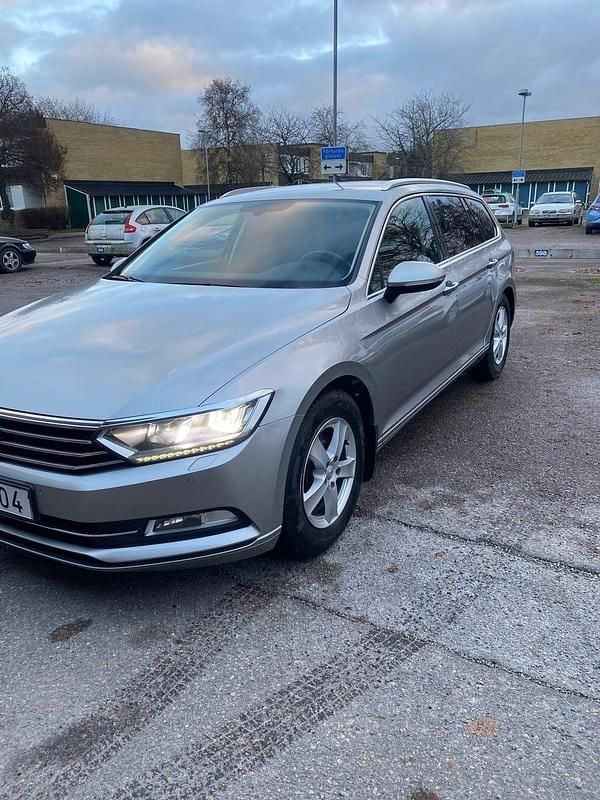 Begagnad 2017 VW Passat Kombi | 104 000 kr (Bra pris) - Bild 1/4