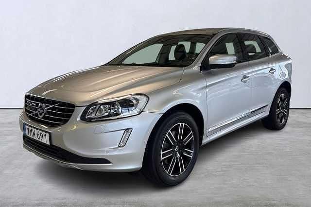 Silver Begagnad 2017 Volvo XC60 Standard SUV | 259 900 kr (Bra pris) - Bild 1/4