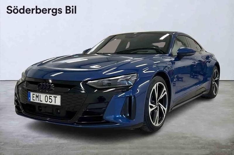 Blå Begagnad 2022 Audi e-tron GT quattro Sedan | 525 000 kr - Bild 1/1