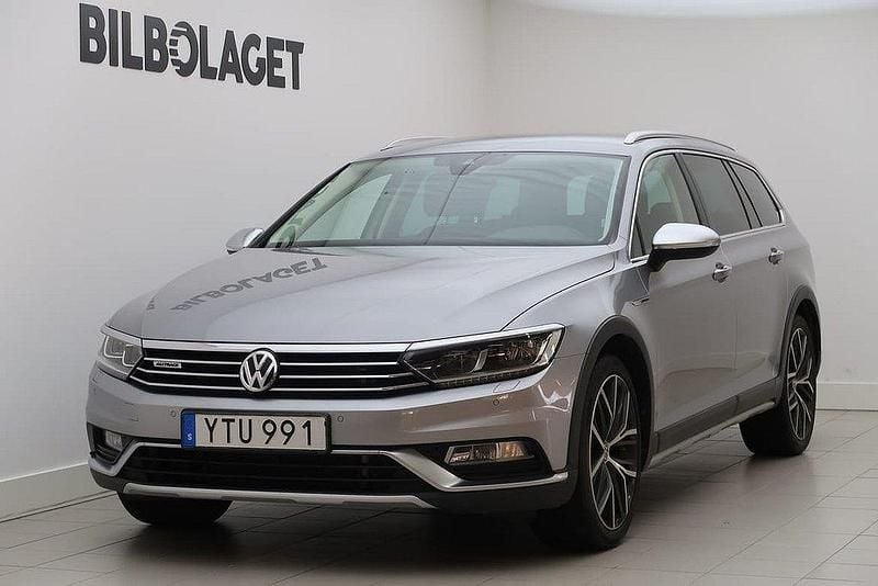 Silver Begagnad 2018 VW Passat Alltrack Kombi | 245 000 kr (Marknadspris) - Bild 1/4