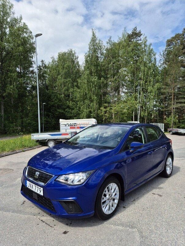 Blå Begagnad 2018 Seat Ibiza Style Halvkombi | 94 500 kr (Bra pris) - Bild 1/4
