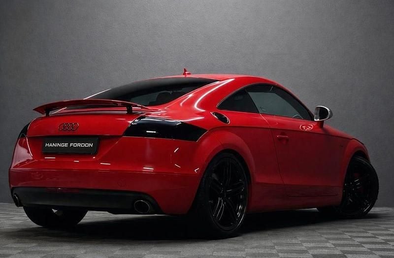 Begagnad Audi TT S-Line 250 HK (183 kW) 2007 Röd Sportkupé