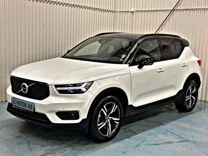 Begagnad Volvo XC40 R-Design 190 HK (139 kW) 2017 Vit SUV