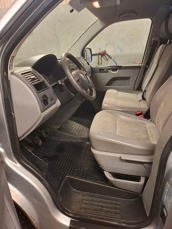 Begagnad VW T5 131 HK (96 kW) 2008 Van