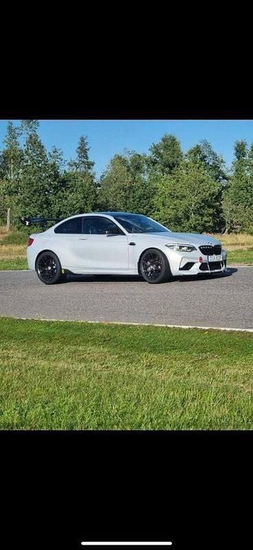 Silver Begagnad 2019 BMW M2 Competition Edition Sportkupé | 750 000 kr - Bild 1/4