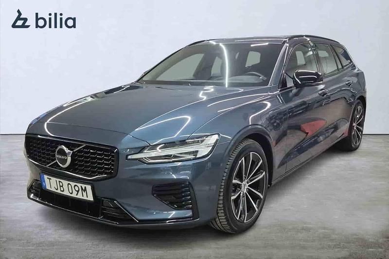 Blå Begagnad 2025 Volvo V60 Kombi | 449 000 kr (Marknadspris) - Bild 1/1