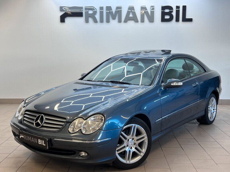 Blå Begagnad 2002 Mercedes CLK240 Elegance Sportkupé | 79 900 kr - Bild 1/4