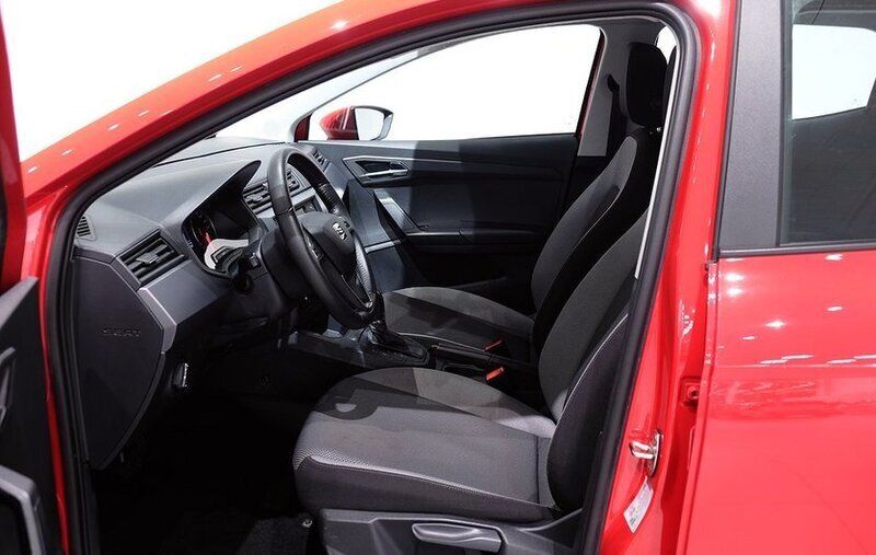 Begagnad Seat Ibiza 111 HK (81 kW) 2021 Röd Halvkombi