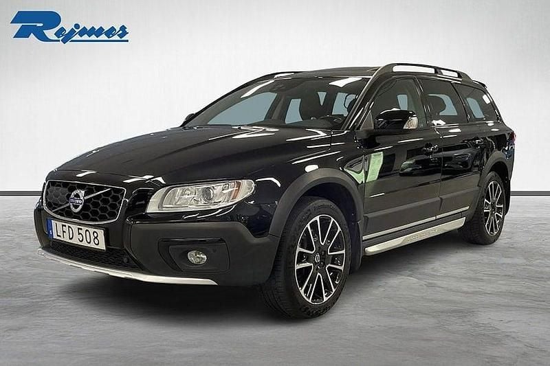 Svart (onyx svart metallic) Begagnad 2015 Volvo XC70 Standard Kombi | 249 800 kr (Marknadspris) - Bild 1/4