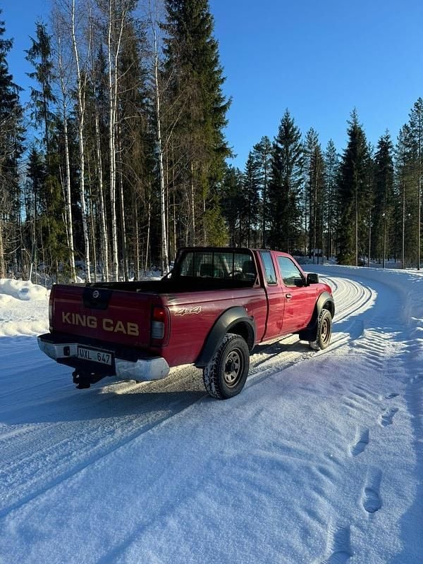 Begagnad Nissan Navara 133 HK (97 kW) 2004 Pickup