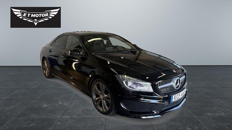 Svart Begagnad 2015 Mercedes CLA180 AMG Sedan | 119 900 kr (Marknadspris) - Bild 1/4