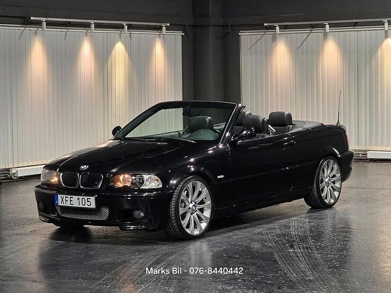 Svart Begagnad 2002 BMW 330 M Sport Cab | 109 900 kr - Bild 1/4